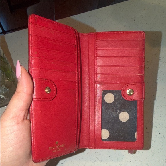 Kate Spade Cedar Street Lacey Patent
Leather Red Wallet 🔴pre-owned - Picture 5 of 11